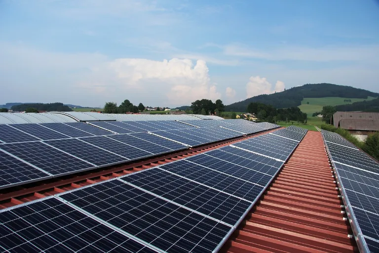 Návratnosť fotovoltaiky: Oplatí sa fotovoltaika pre dom?